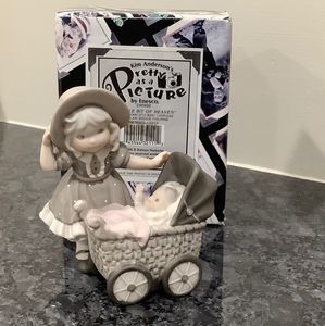 Pretty as a Picture Figurine